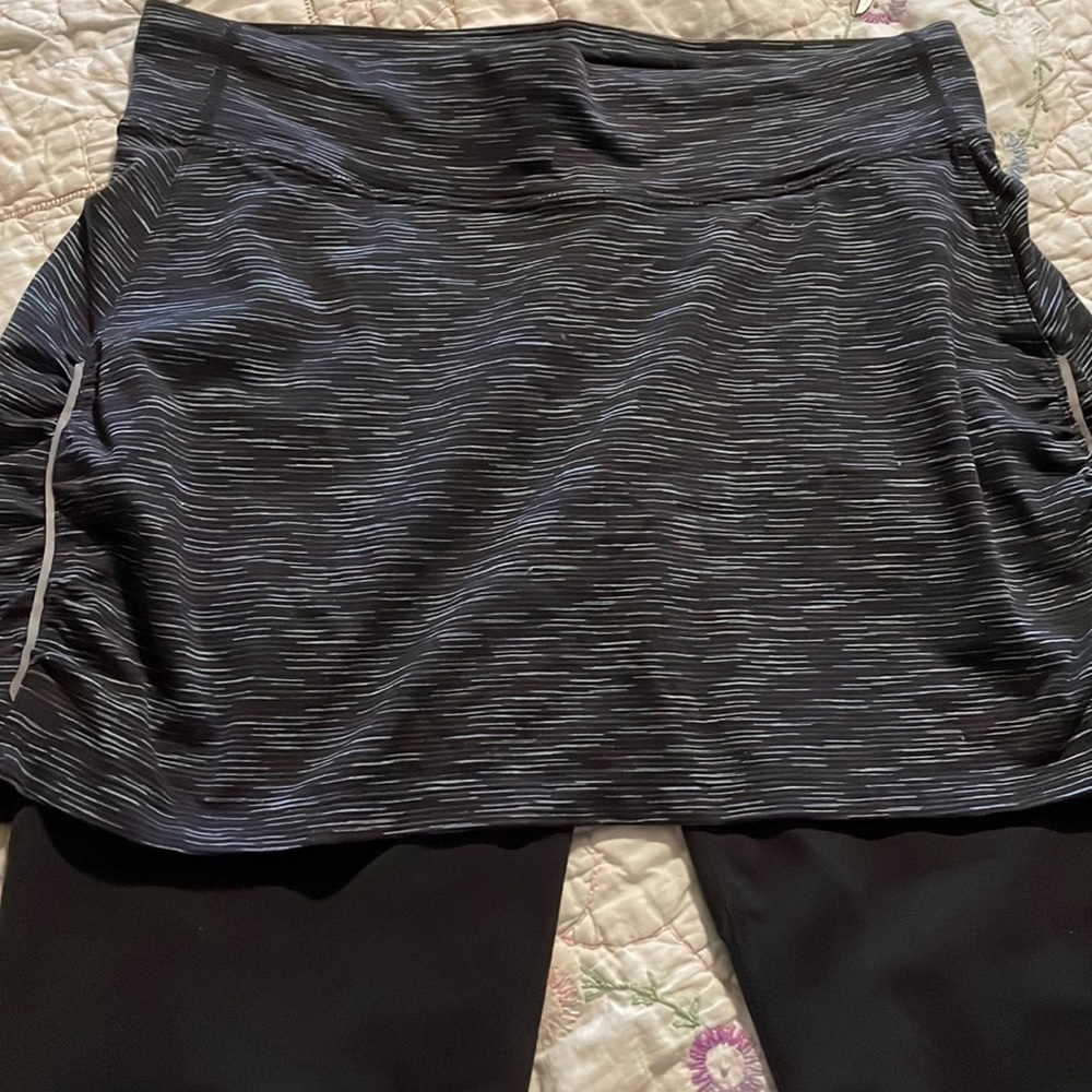 Athleta capri pants with a skirt